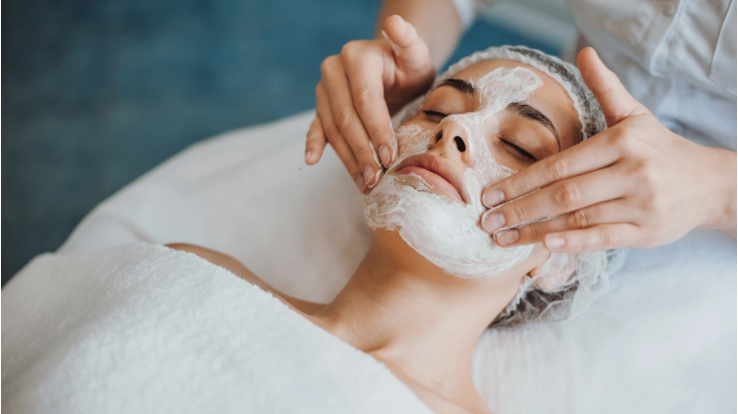Bridal Skin Treatments in Noida: How to Plan Before Your Wedding